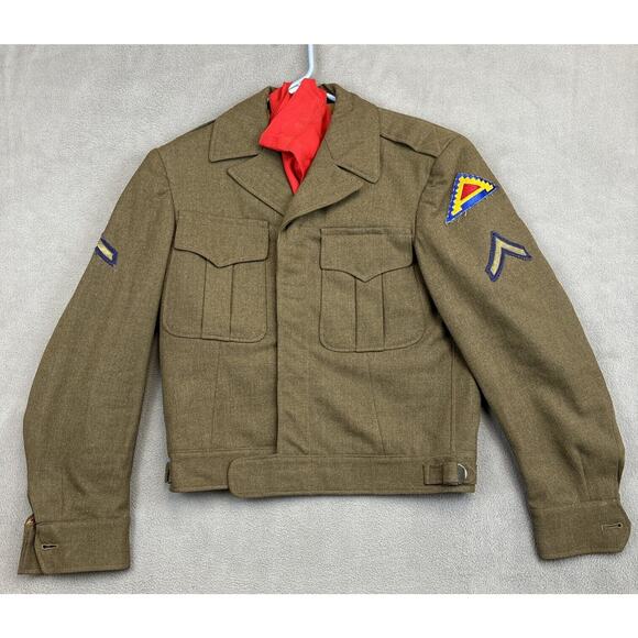 WWII Original Officers Jacket Vintage US Made Wool Ike Design 7th Army 1945 36R